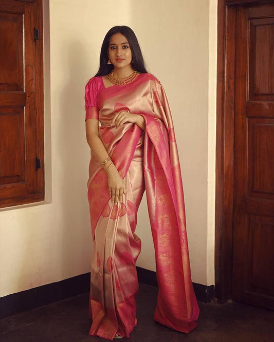Graceful Tradition: Exquisite Banarasi Silk Sare
